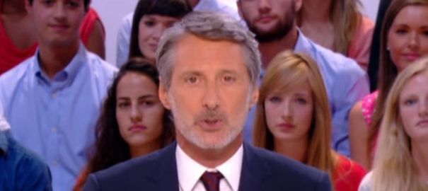 antoine-de-caunes-3_4024075.jpg